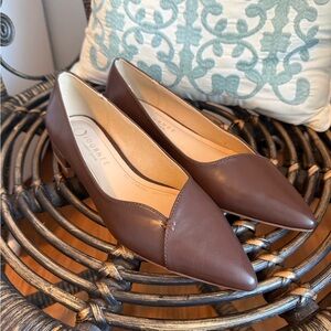 Journee Collection Women's Chocolate Pointed-Toe Flats